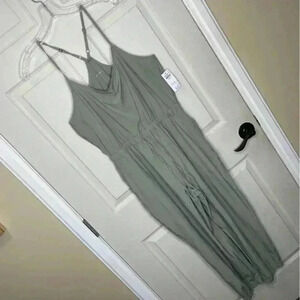Abercrombie & Fitch Women’s Olive Green NWT Jumpsuit Sz LP
